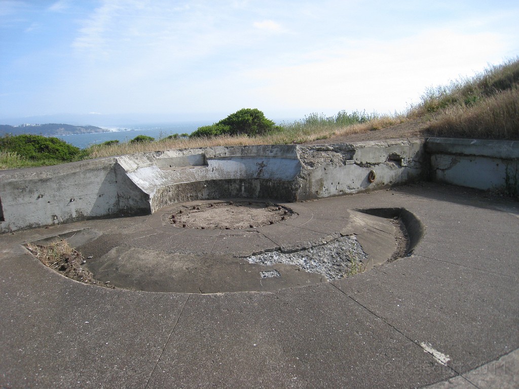 2011 Bay 2 Breakers Friday 0805.JPG - I was able to participate in the 100th annual running of the Bay to Breakers 12K race in San Francisco California. A weekend for sightseeing and racing.